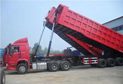 骨架后翻半掛車(chē)廠(chǎng)家